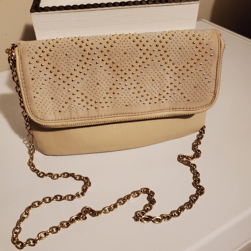 Aldo clutch and Jones of NY shall - Picture 2 of 9
